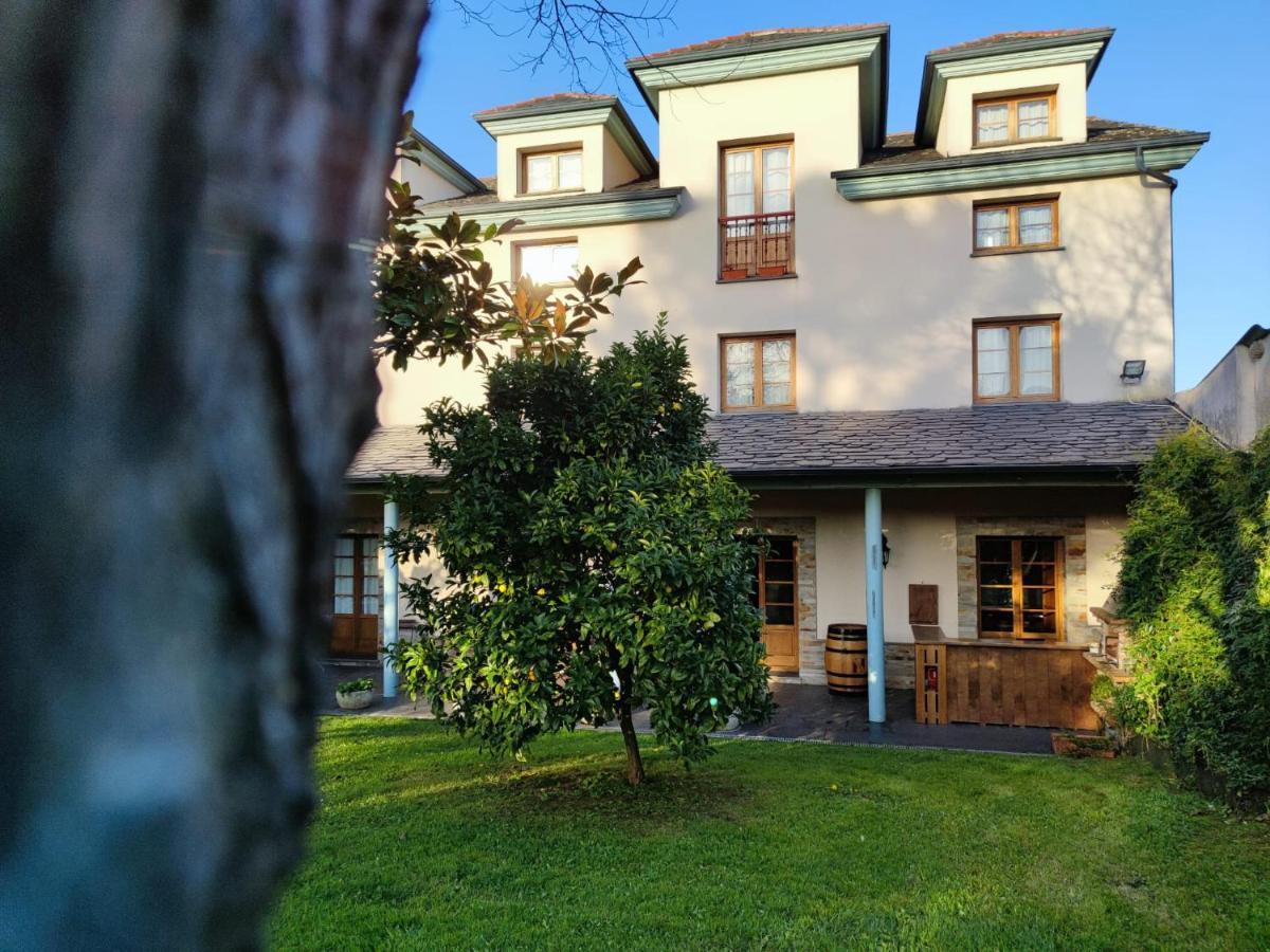 Las Casonas De Avellaneda Navia Exterior photo