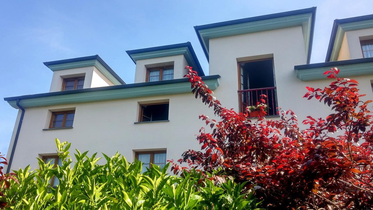 Las Casonas De Avellaneda Navia Exterior photo